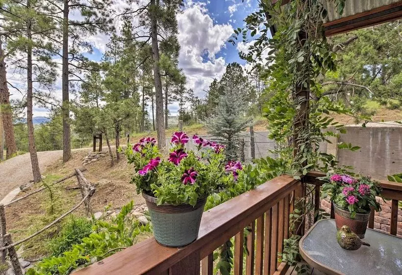 Cozy Ruidoso Cottage W/ Deck   10 Min To Village!