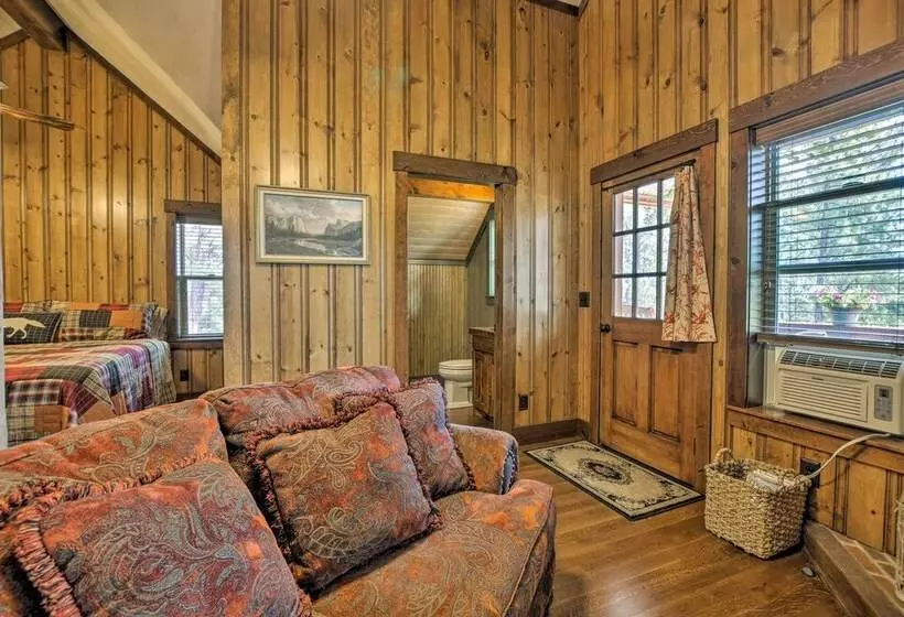 Cozy Ruidoso Cottage W/ Deck   10 Min To Village!