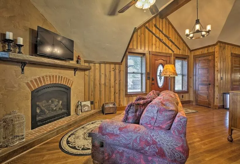 Cozy Ruidoso Cottage W/ Deck   10 Min To Village!