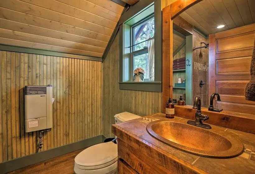 Cozy Ruidoso Cottage W/ Deck   10 Min To Village!