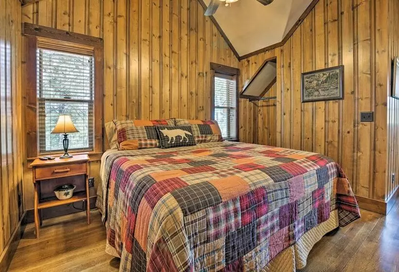 Cozy Ruidoso Cottage W/ Deck   10 Min To Village!