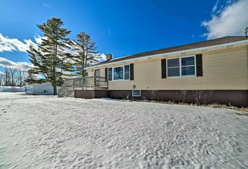 Cozy Tawas City Home W/ Views Of Lake Huron!