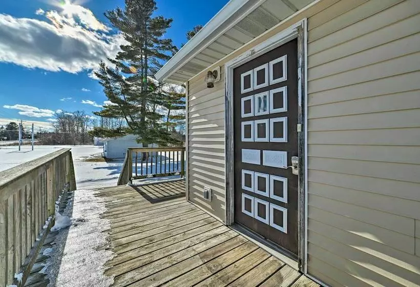 Cozy Tawas City Home W/ Views Of Lake Huron!