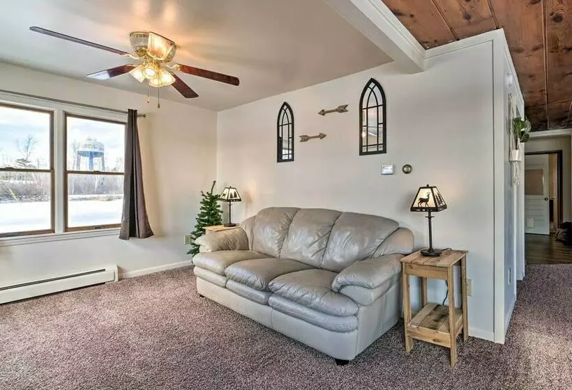 Cozy Tawas City Home W/ Views Of Lake Huron!