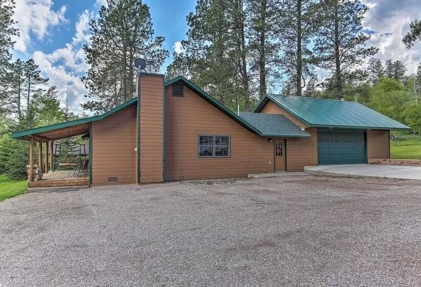 Lead Cabin ~ 9 Mi To Deadwood: Hot Tub + Patio!