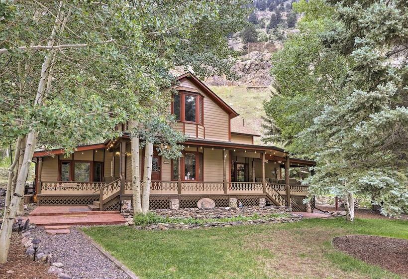 Family Home In Georgetown: Walk To Town & Railroad