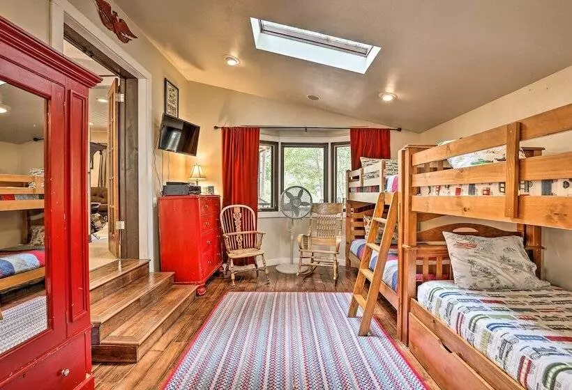 Family Home In Georgetown: Walk To Town & Railroad