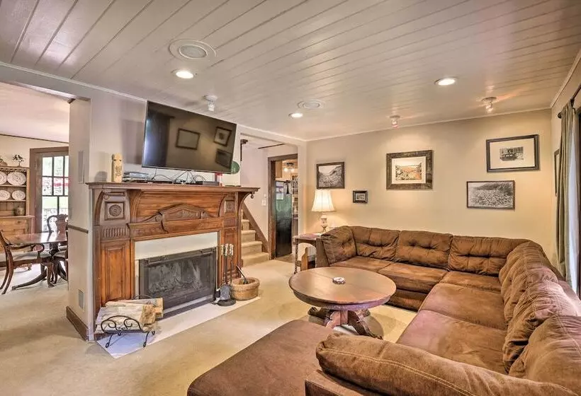 Family Home In Georgetown: Walk To Town & Railroad