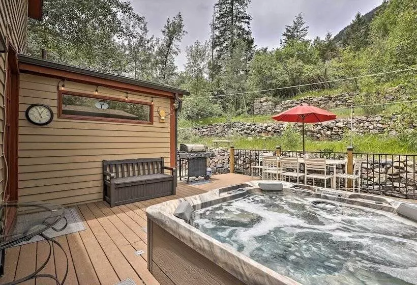 Family Home In Georgetown: Walk To Town & Railroad