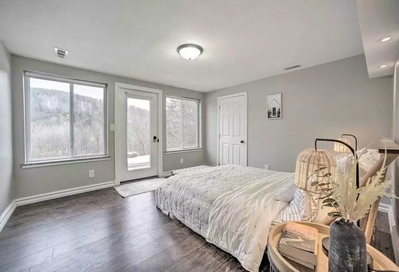 A Frame Cabin W/ Hot Tub: 5 Mi To Waterford!