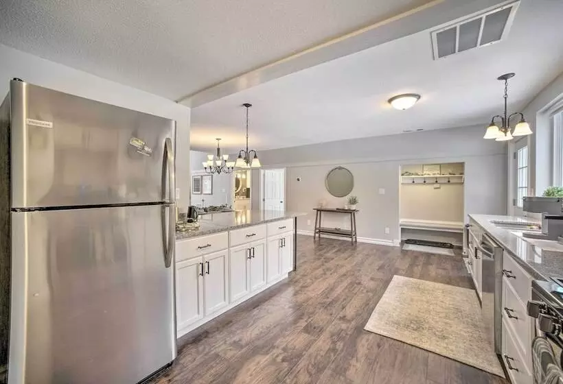 A Frame Cabin W/ Hot Tub: 5 Mi To Waterford!