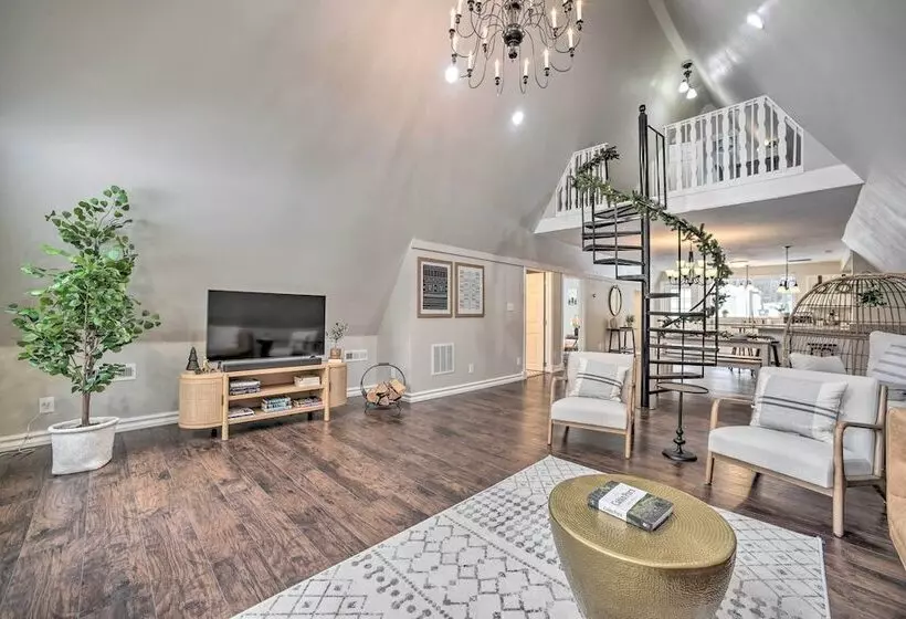 A Frame Cabin W/ Hot Tub: 5 Mi To Waterford!