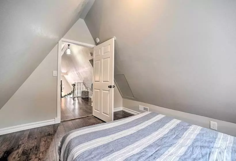 A Frame Cabin W/ Hot Tub: 5 Mi To Waterford!