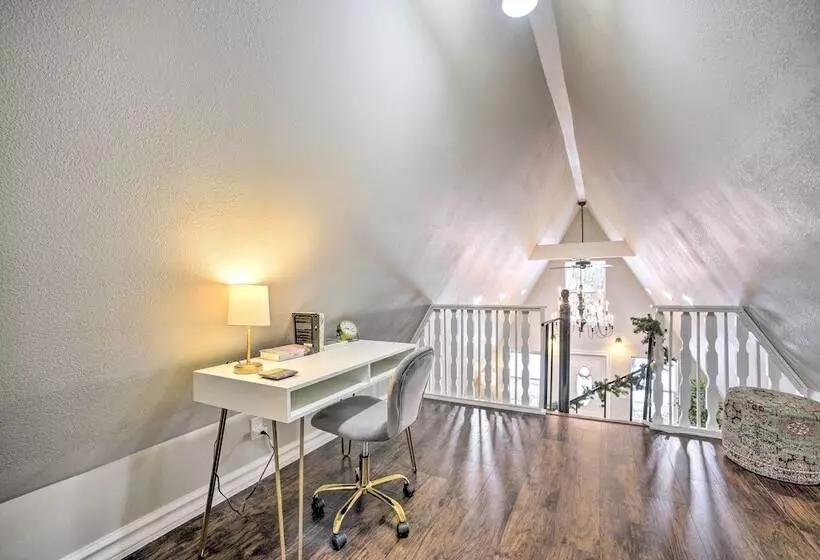 A Frame Cabin W/ Hot Tub: 5 Mi To Waterford!