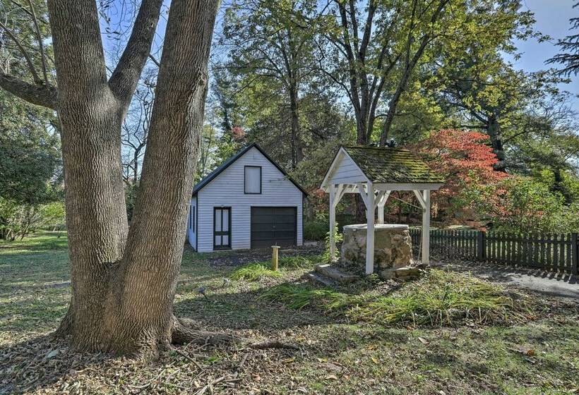 Historic Warrenton Home W/ Patio & Hot Tub!