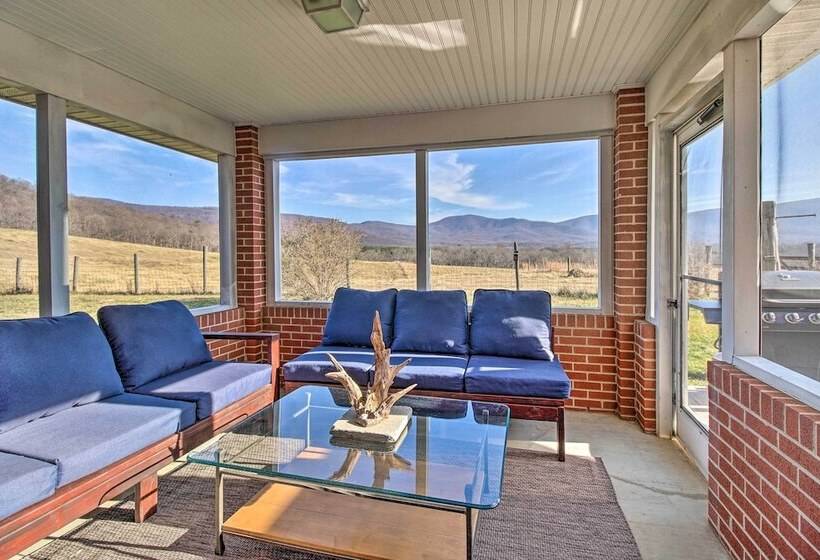Home W/ Hot Tub Near Shenandoah Nat L Park!