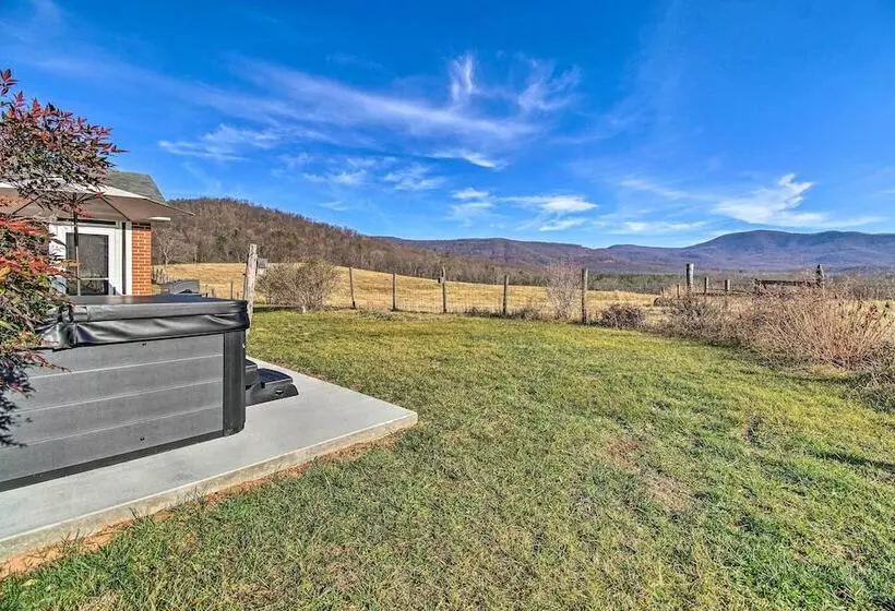 Home W/ Hot Tub Near Shenandoah Nat L Park!