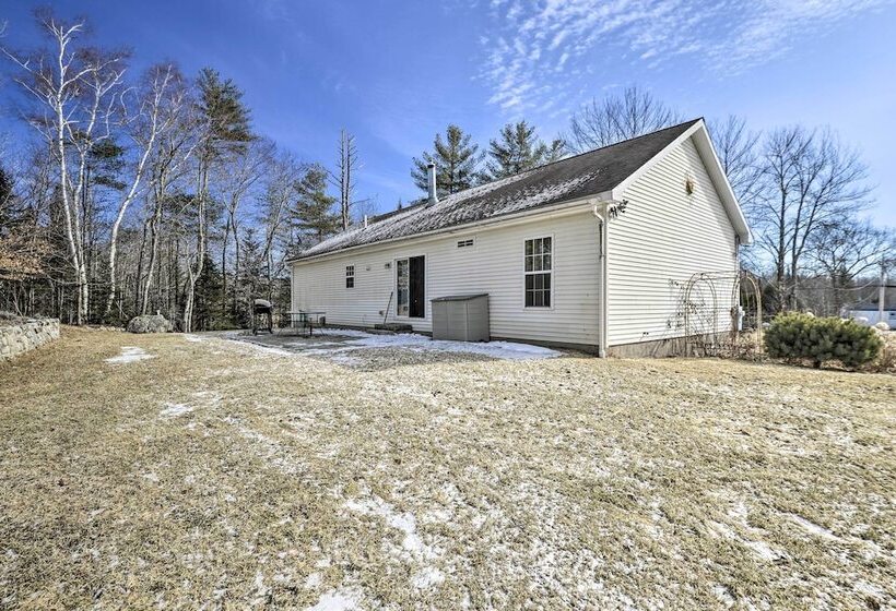 Idyllic Washington Retreat W/ Fire Pit & Yard