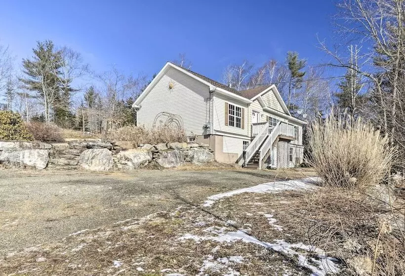 Idyllic Washington Retreat W/ Fire Pit & Yard