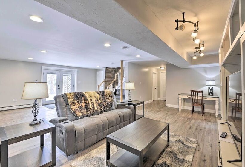 Idyllic Washington Retreat W/ Fire Pit & Yard