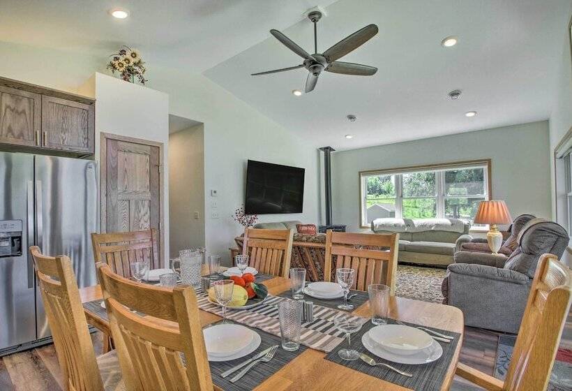 3 Mi To Andes Tower Hills: Lake House W/ Kayaks!