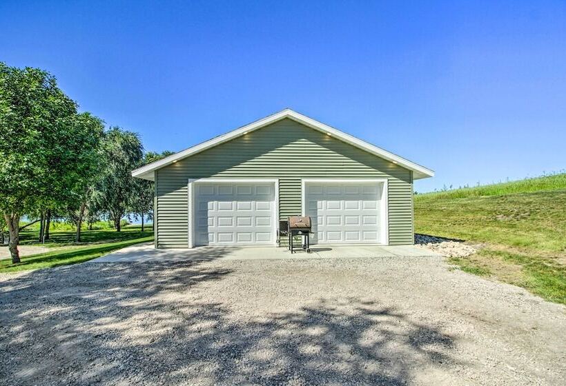 3 Mi To Andes Tower Hills: Lake House W/ Kayaks!