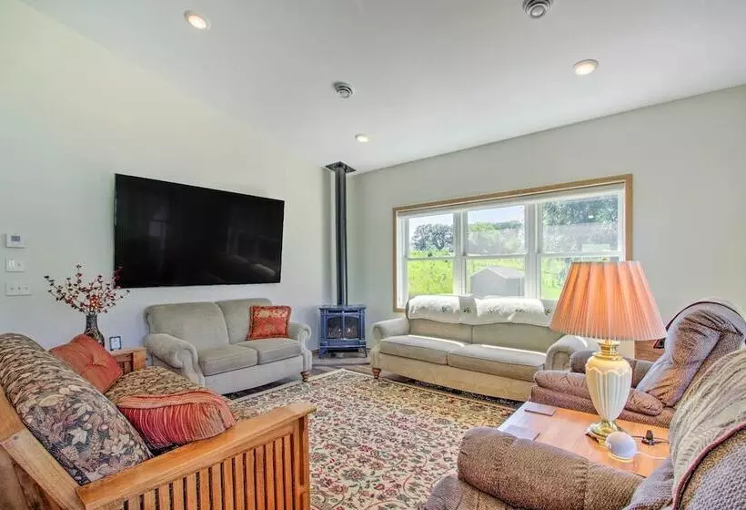 3 Mi To Andes Tower Hills: Lake House W/ Kayaks!