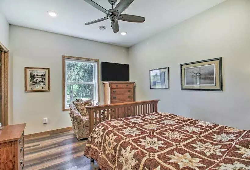 3 Mi To Andes Tower Hills: Lake House W/ Kayaks!