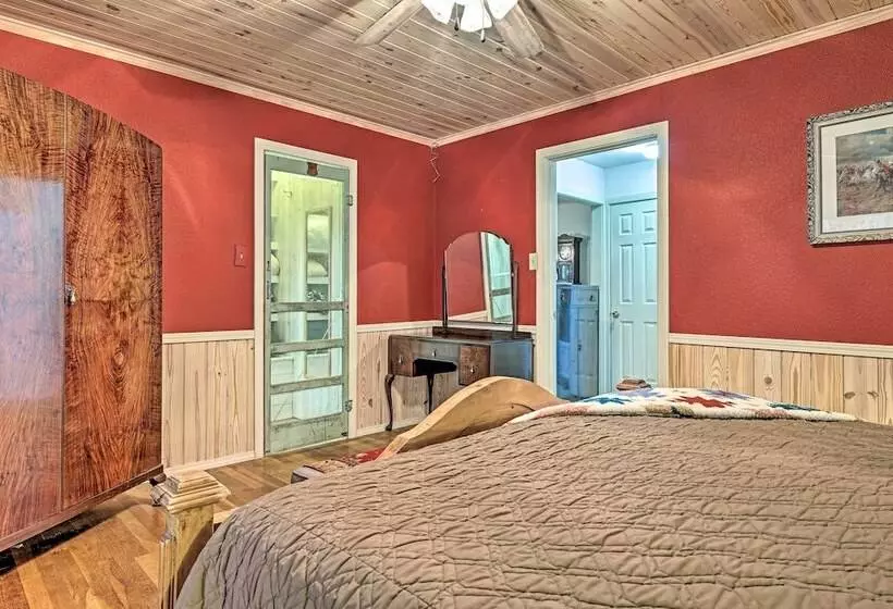 Llano Home With Yard: Walk To Restaurants!