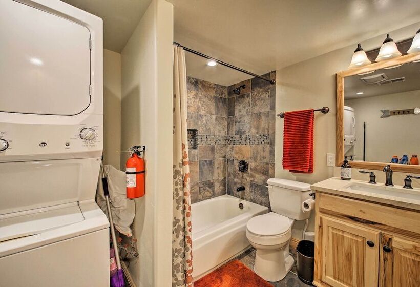 Luxe Lake Arrowhead Home W/ Game Room+hot Tub