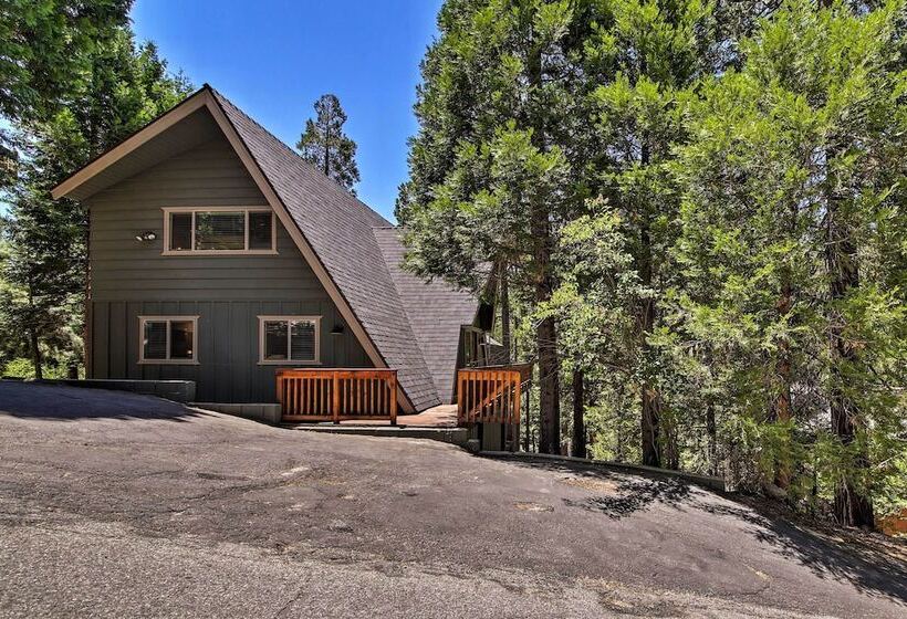 Luxe Lake Arrowhead Home W/ Game Room+hot Tub