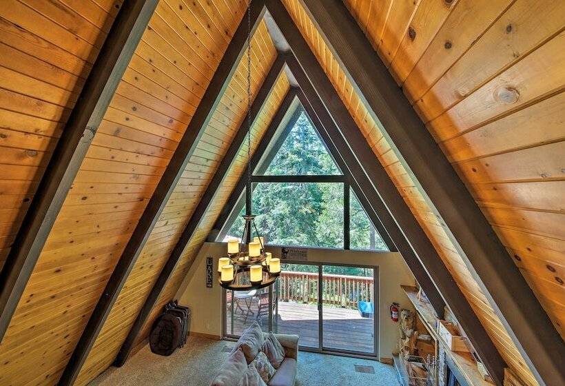 Luxe Lake Arrowhead Home W/ Game Room+hot Tub