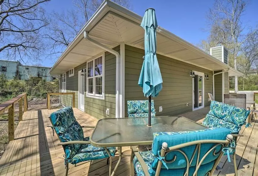 Modern Retreat W/ Deck: Walk To White River!