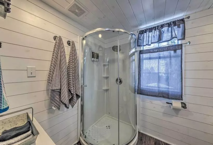 14 Mi To Ski Apache: Mountaintop Cabin W/ View