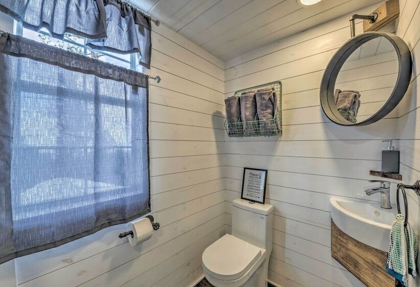 14 Mi To Ski Apache: Mountaintop Cabin W/ View