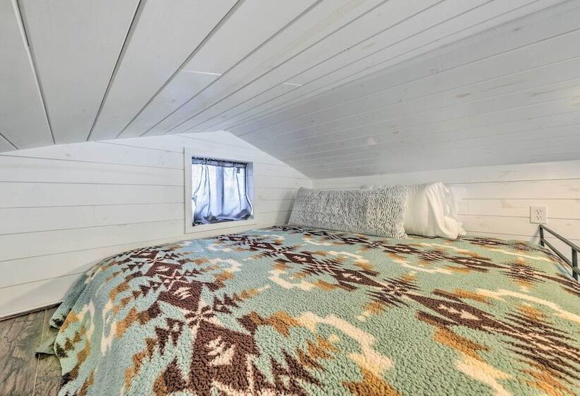 14 Mi To Ski Apache: Mountaintop Cabin W/ View