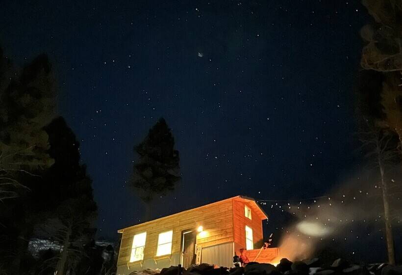 14 Mi To Ski Apache: Mountaintop Cabin W/ View