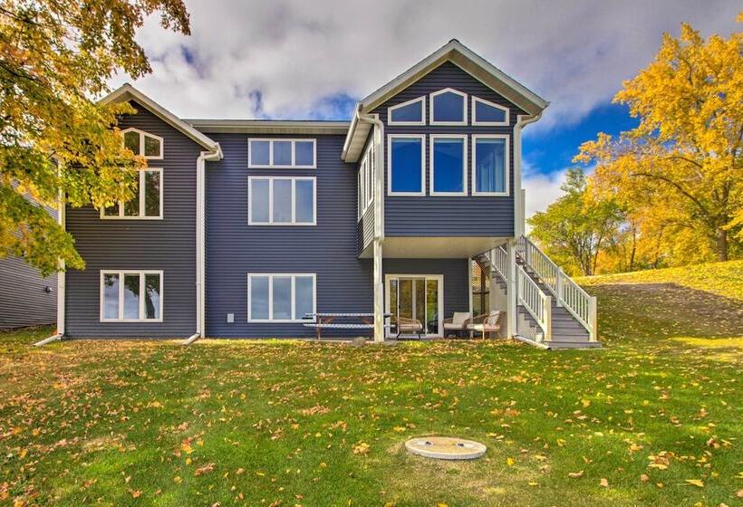 Pearl Lake Retreat W/ Dock & Stunning Views!