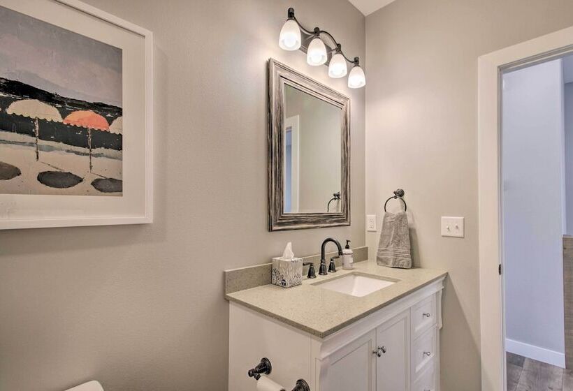 Pearl Lake Retreat W/ Dock & Stunning Views!