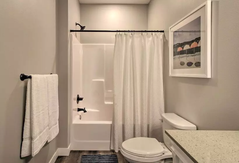 Pearl Lake Retreat W/ Dock & Stunning Views!