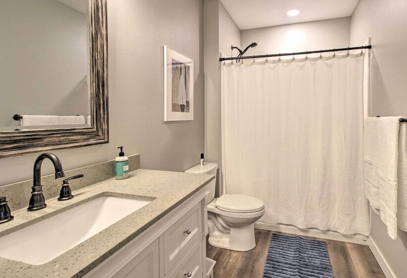 Pearl Lake Retreat W/ Dock & Stunning Views!