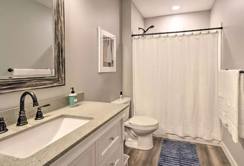 Pearl Lake Retreat W/ Dock & Stunning Views!