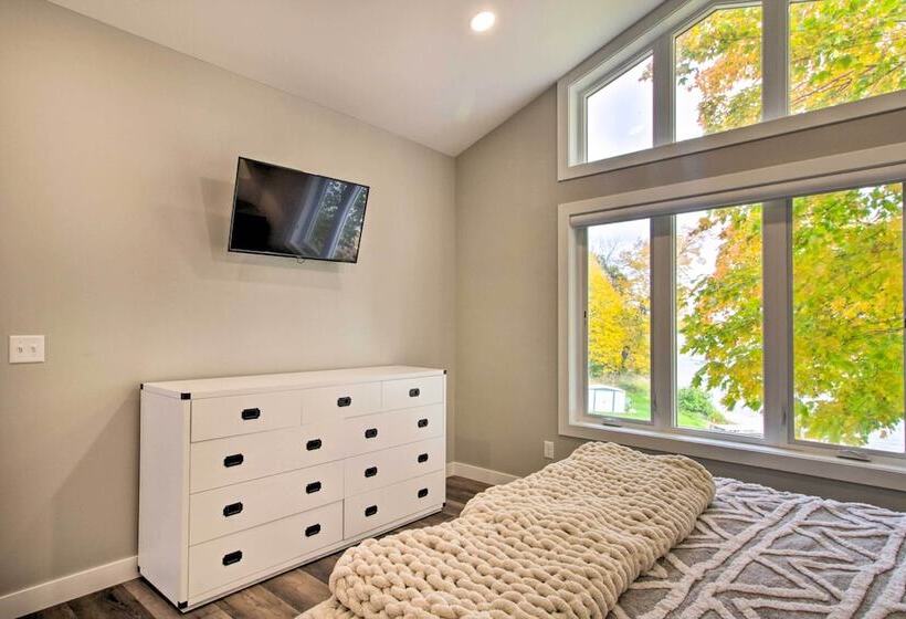 Pearl Lake Retreat W/ Dock & Stunning Views!