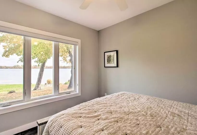 Pearl Lake Retreat W/ Dock & Stunning Views!