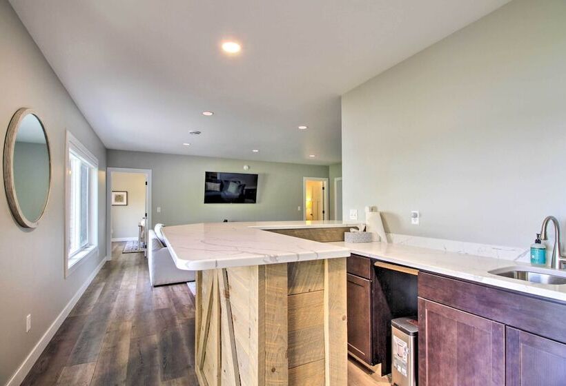 Pearl Lake Retreat W/ Dock & Stunning Views!