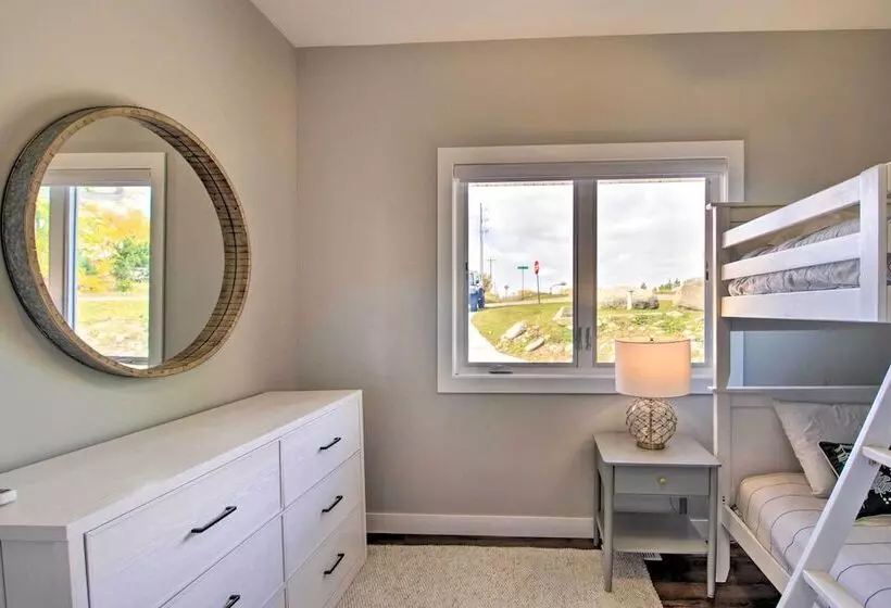 Pearl Lake Retreat W/ Dock & Stunning Views!