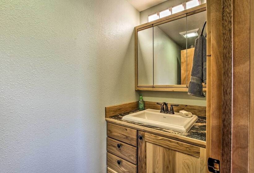 Pet Friendly Augusta Cabin   Walk To Main Street!