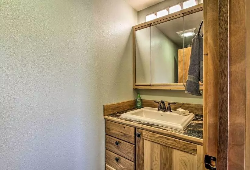 Pet Friendly Augusta Cabin   Walk To Main Street!