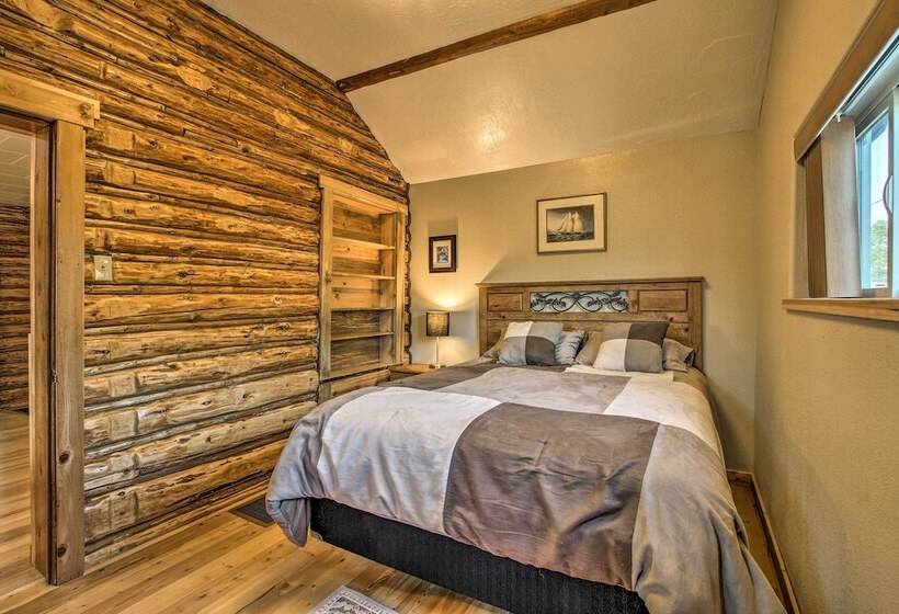 Pet Friendly Augusta Cabin   Walk To Main Street!