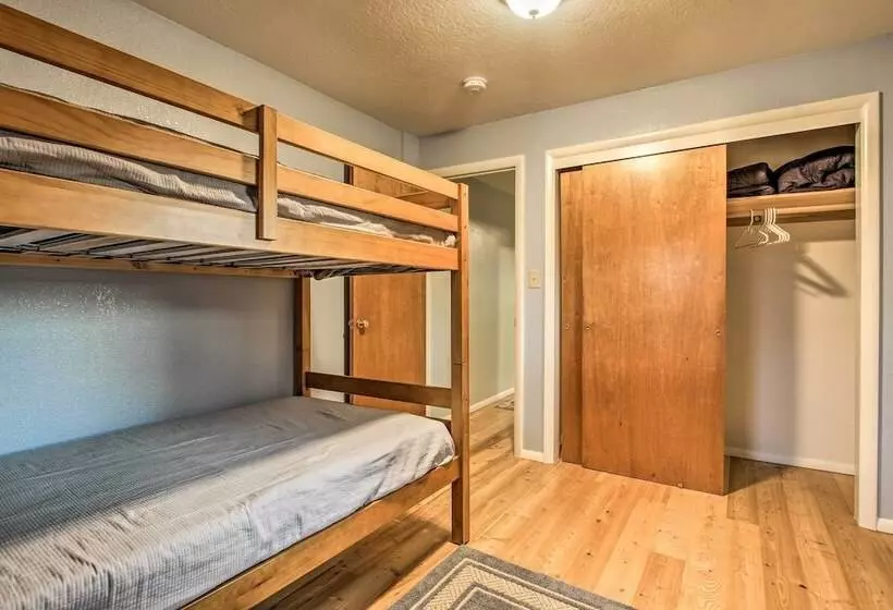 Pet Friendly Augusta Cabin   Walk To Main Street!